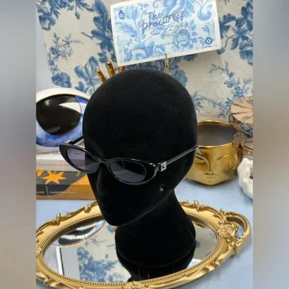 🆕 GUCCI 🧿 NWOT GG1680S Linea GG Logo Cateye Sunglasses, Black & Grey Lens - Picture 4 of 16